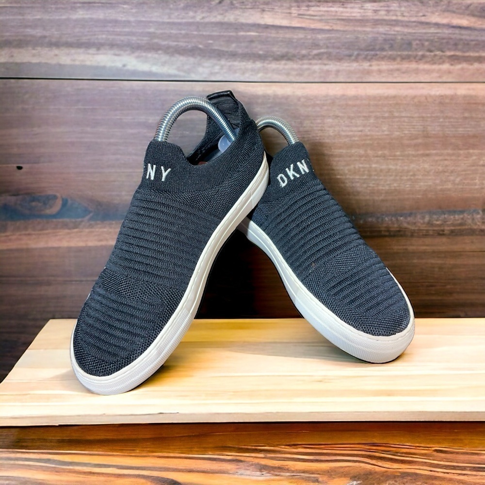 DKNY black, womens 7 black slip on sneaker shoe